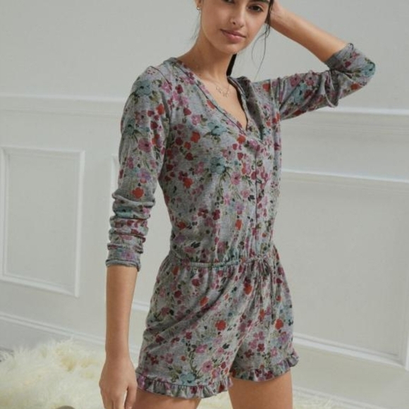 NWT Anthropologie T.La Jill Ruffled Romper - M - Picture 1 of 11